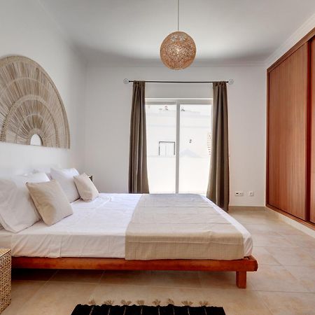 City Center, Private Parking, Ac, 6Ppl. 오양 외부 사진