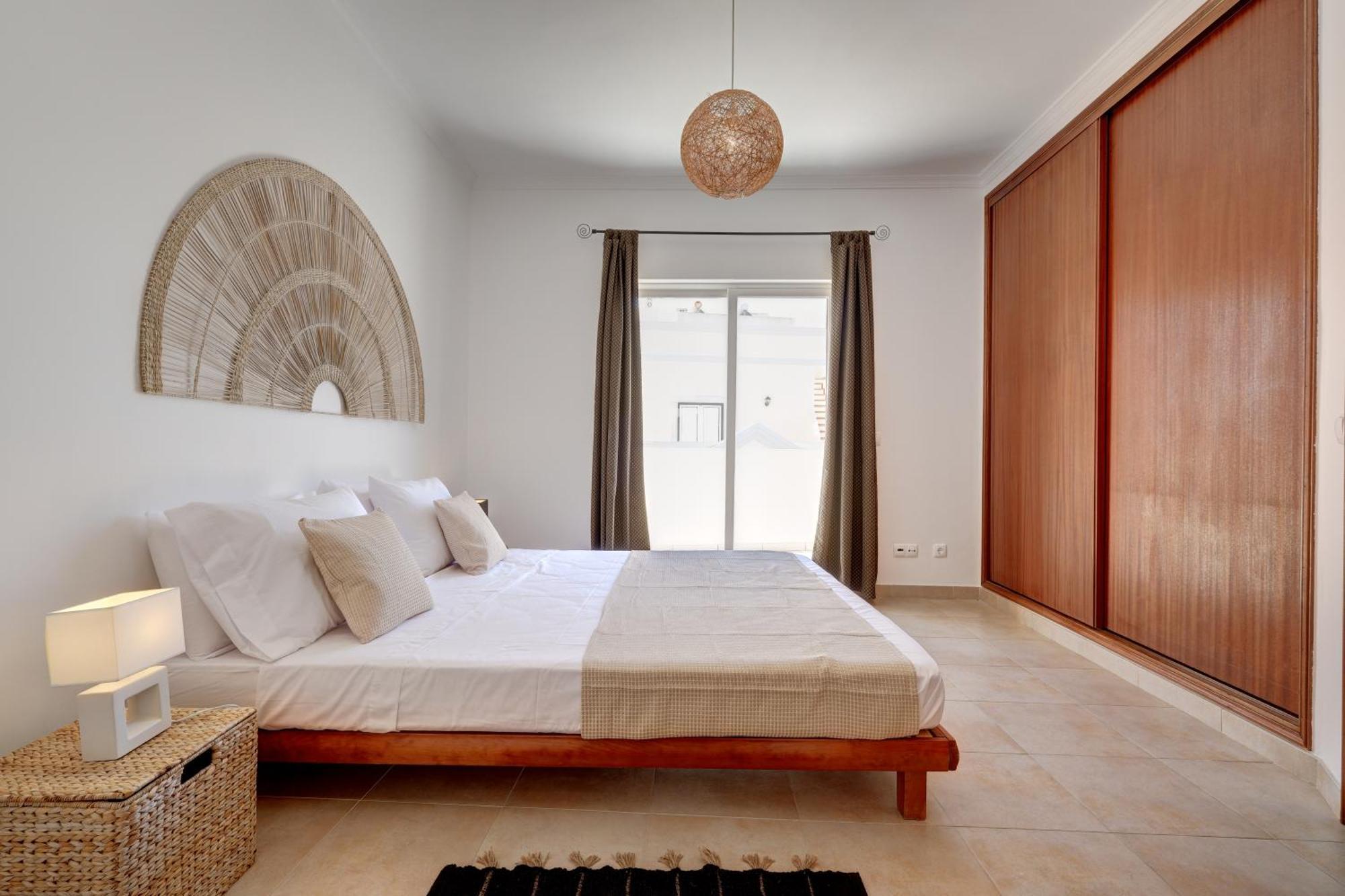 City Center, Private Parking, Ac, 6Ppl. 오양 외부 사진