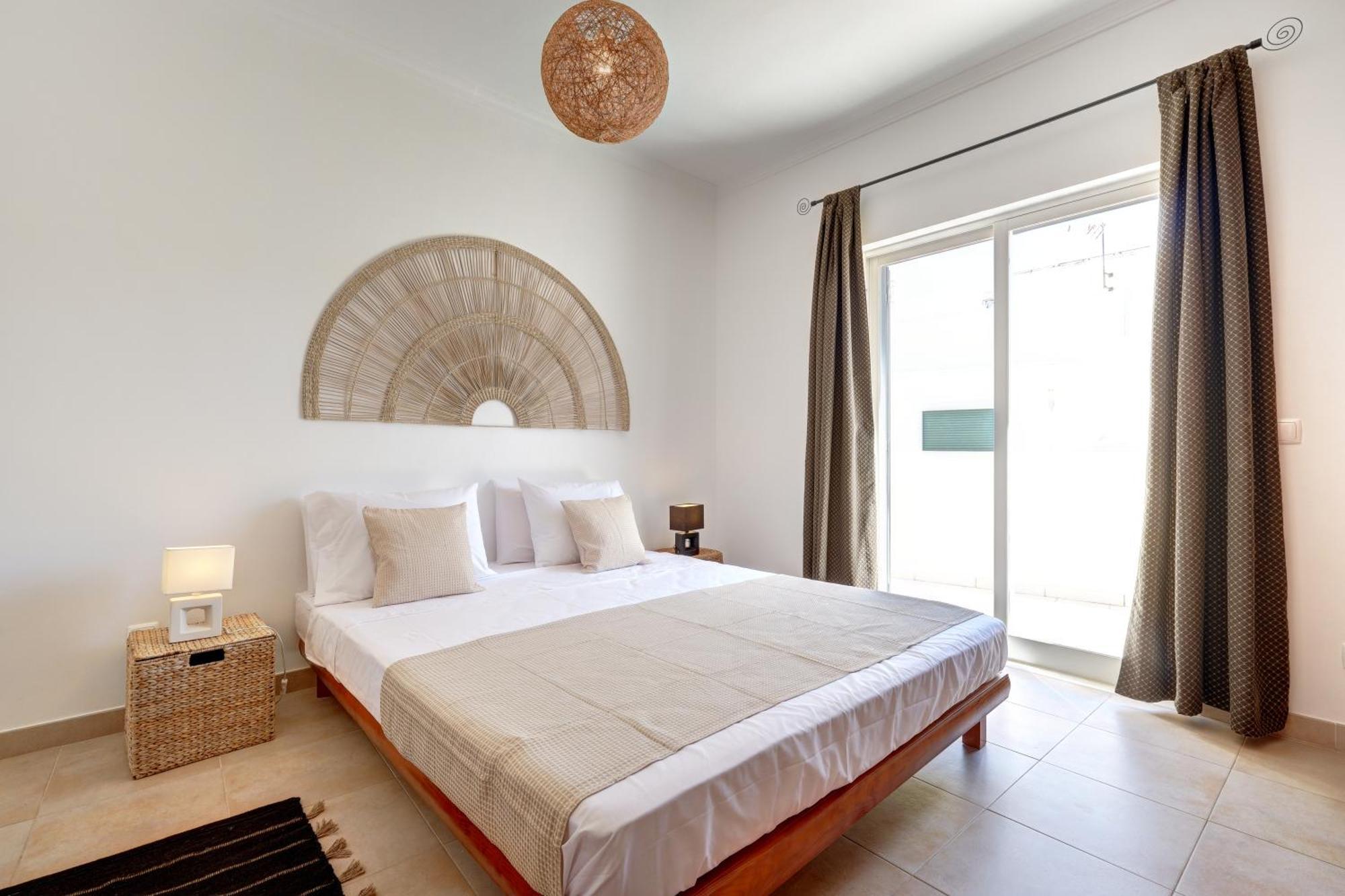 City Center, Private Parking, Ac, 6Ppl. 오양 외부 사진